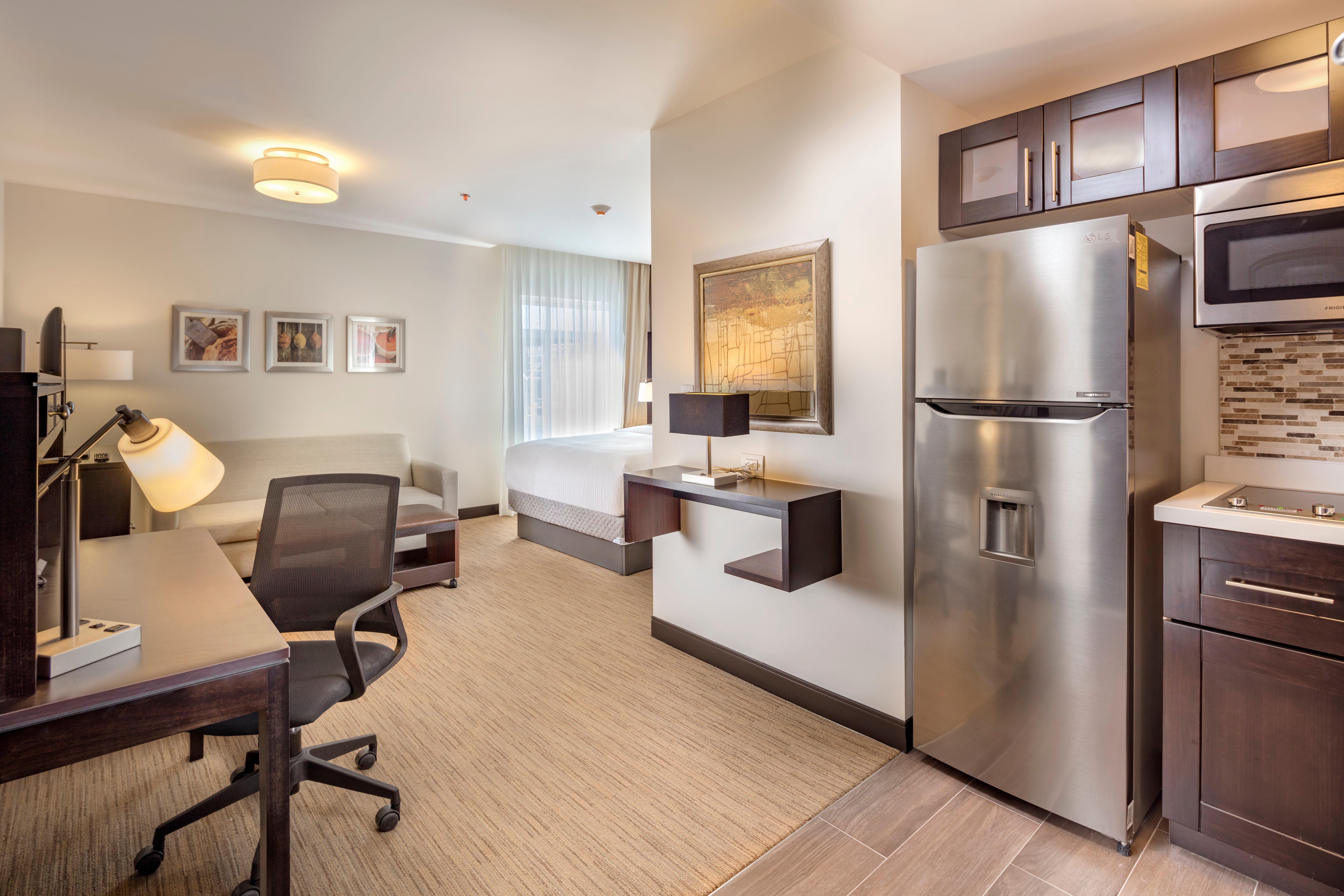 Staybridge Suites Silao By Ihg Екстериор снимка