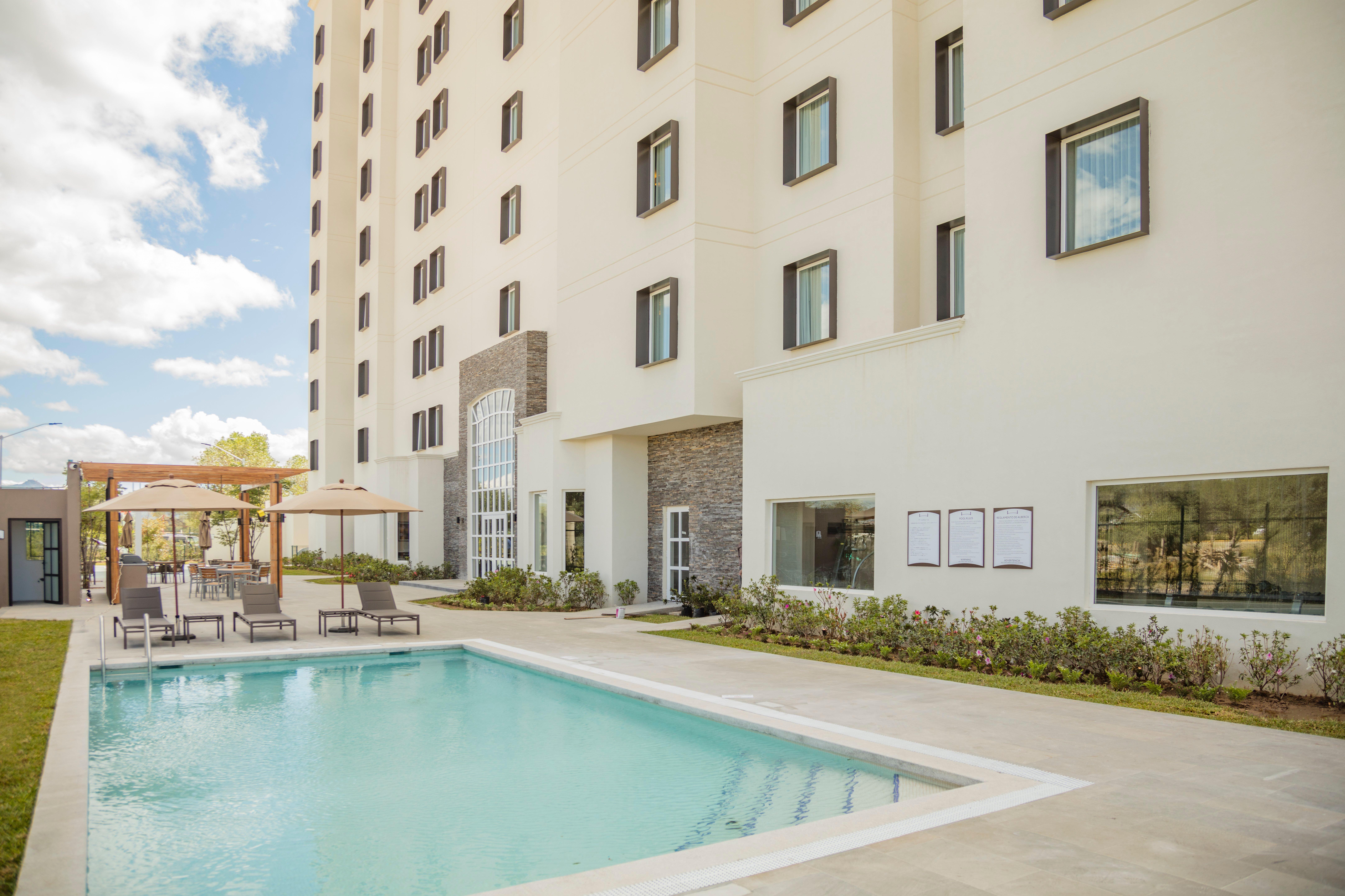Staybridge Suites Silao By Ihg Екстериор снимка