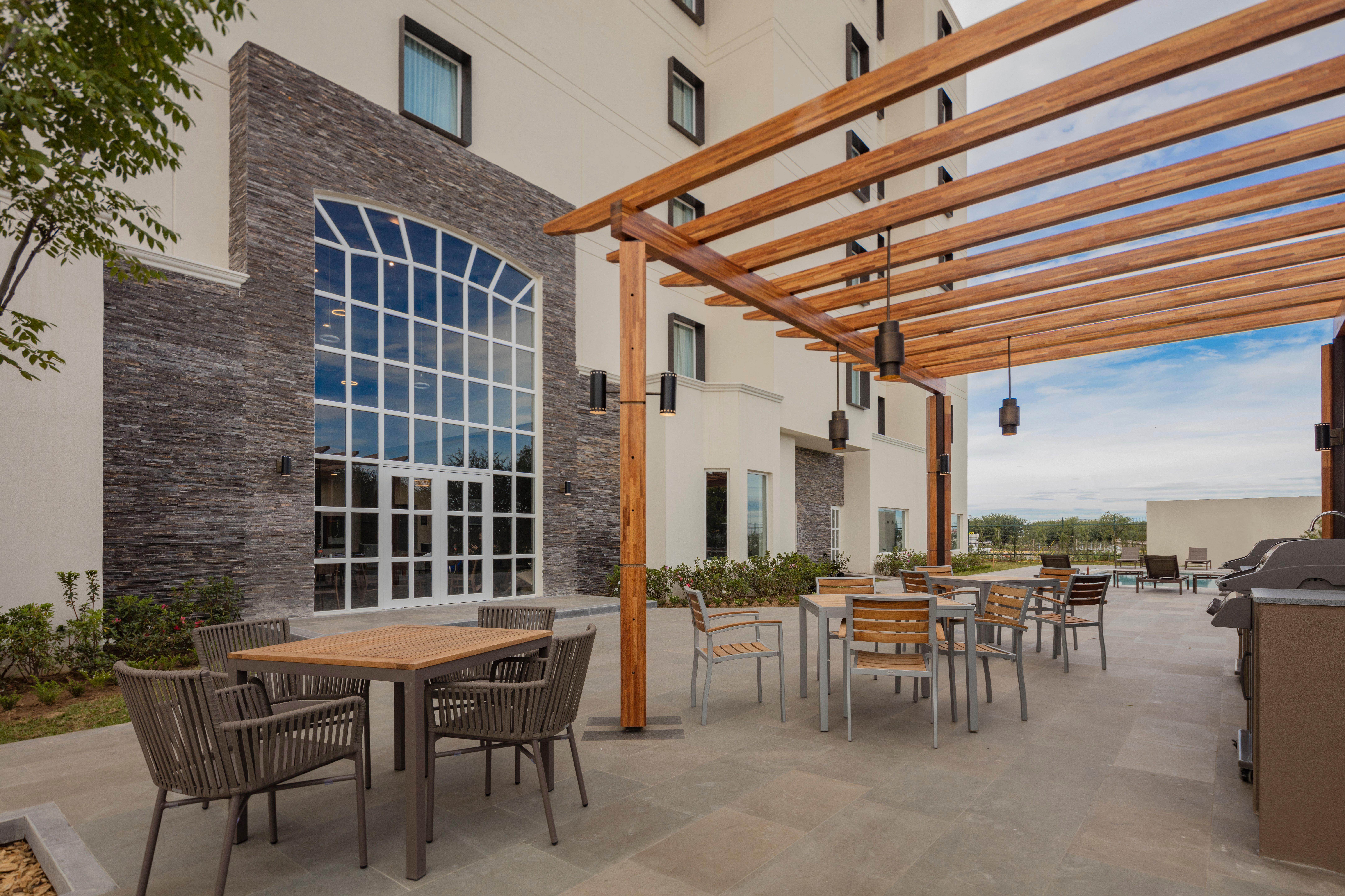 Staybridge Suites Silao By Ihg Екстериор снимка