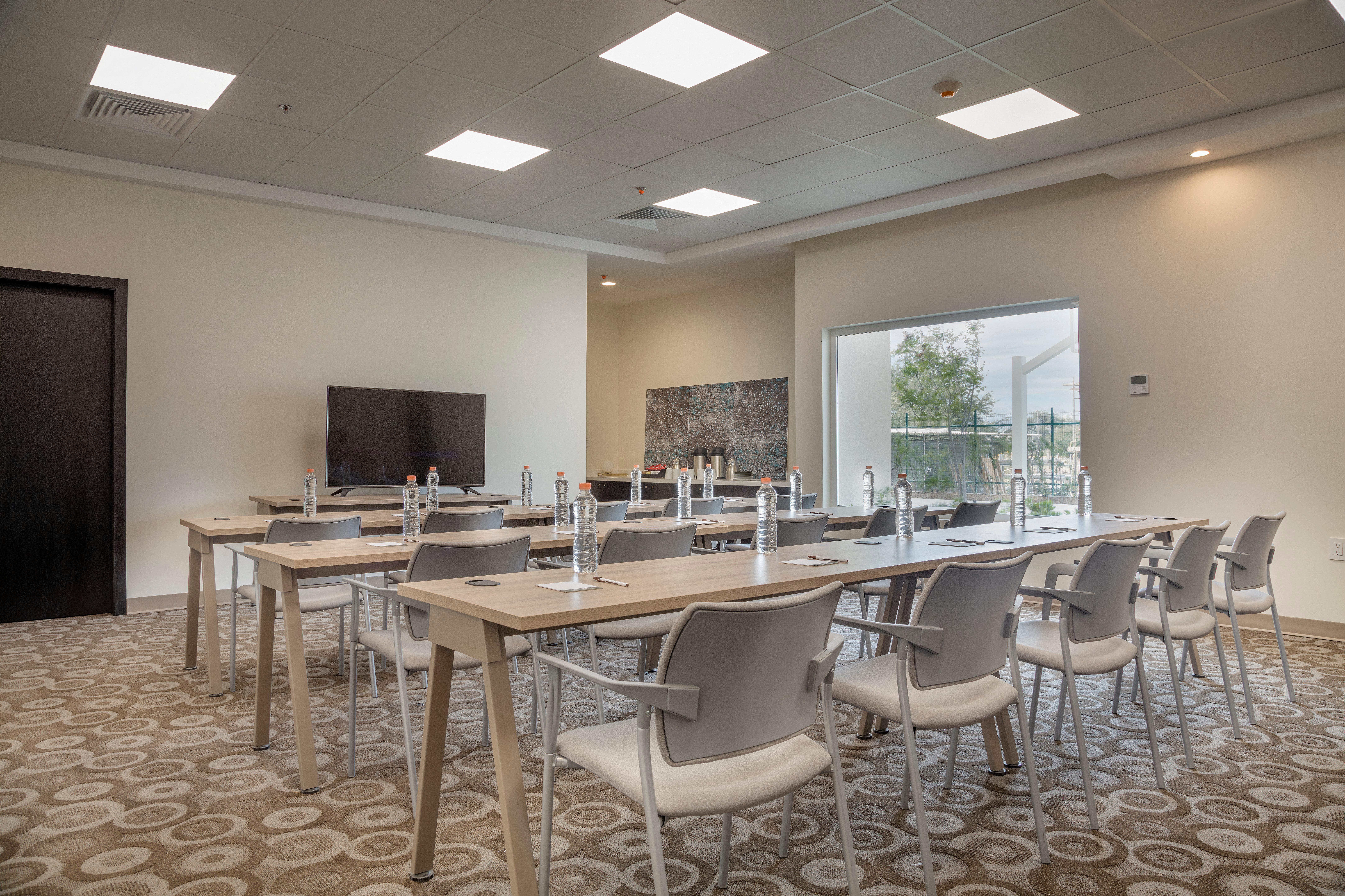 Staybridge Suites Silao By Ihg Екстериор снимка