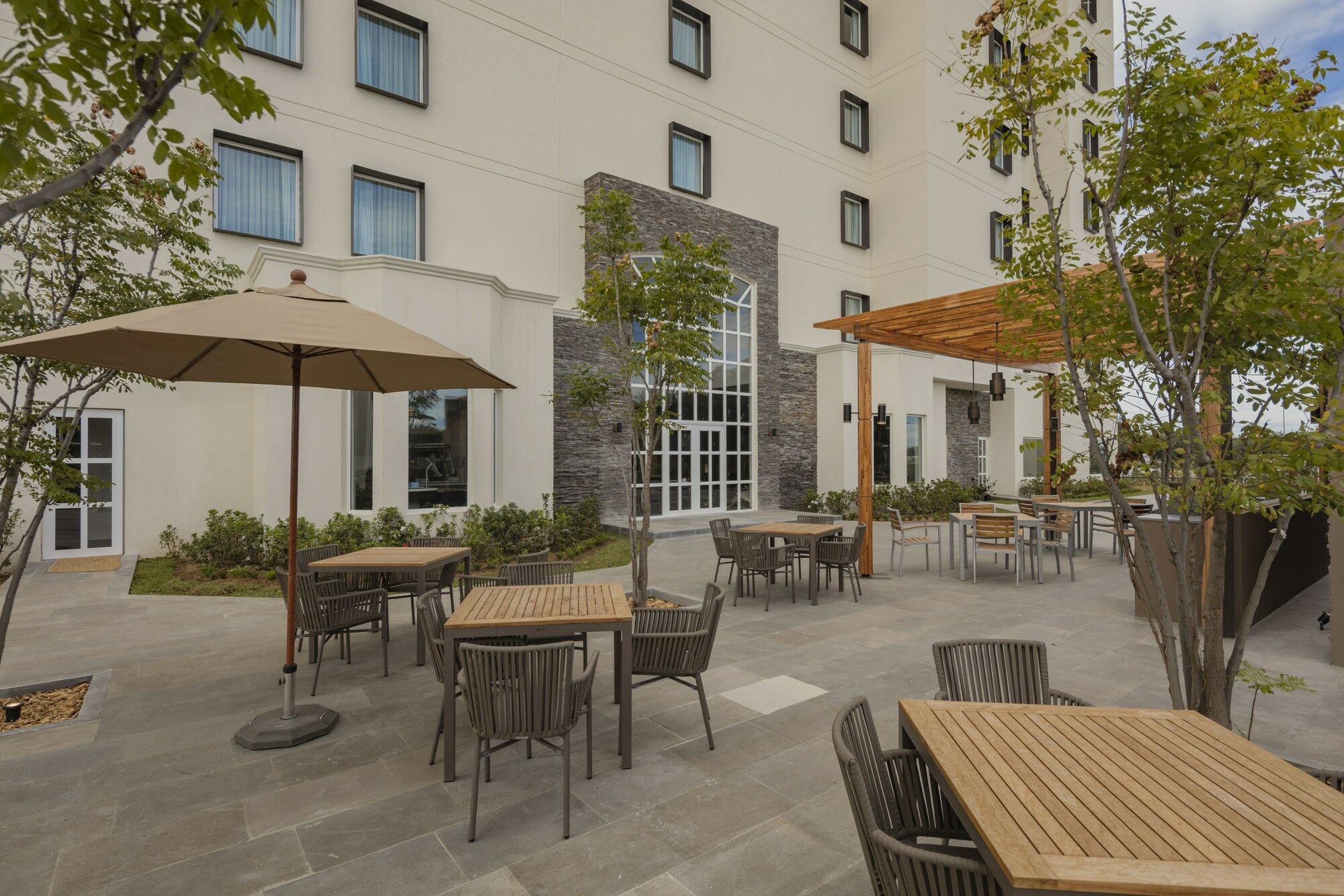 Staybridge Suites Silao By Ihg Екстериор снимка